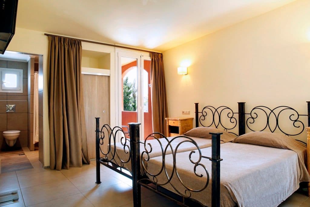 room-types-ORPHEAS-DLV-0.jpg