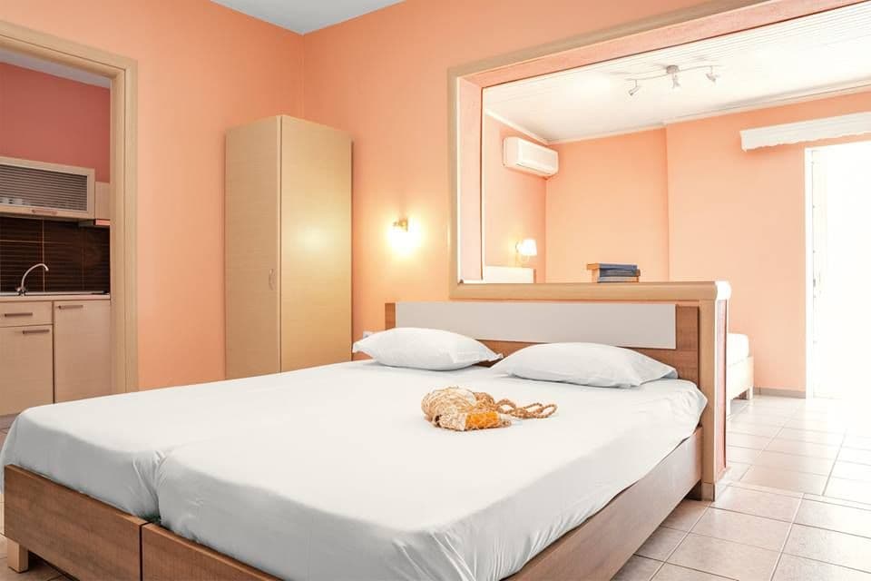 room-types-OUZASHOTEL-FA-0.jpg