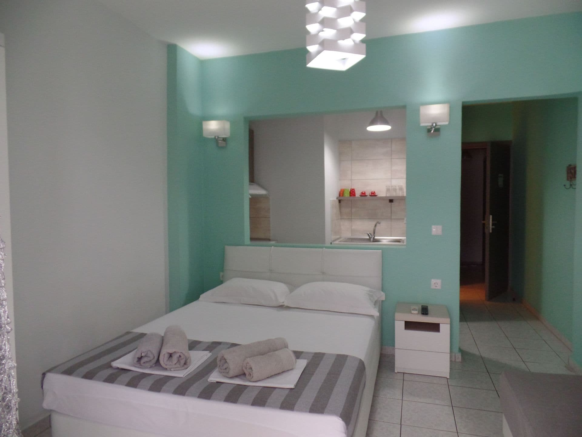 room-types-OUZASHOTEL-SR-0.jpg