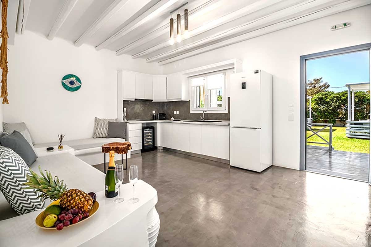 room-types-OWANDROS-LUXRES-0.jpg