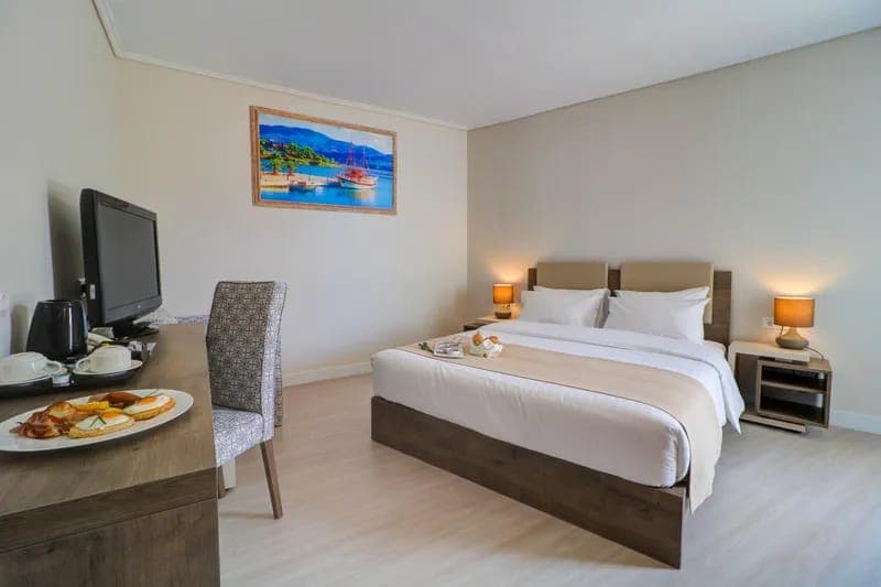 room-types-PALACEHTL-SUPER-0.jpg
