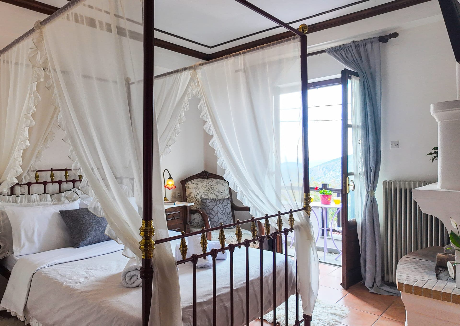 room-types-PALLADHOT-DBLB-0.jpg