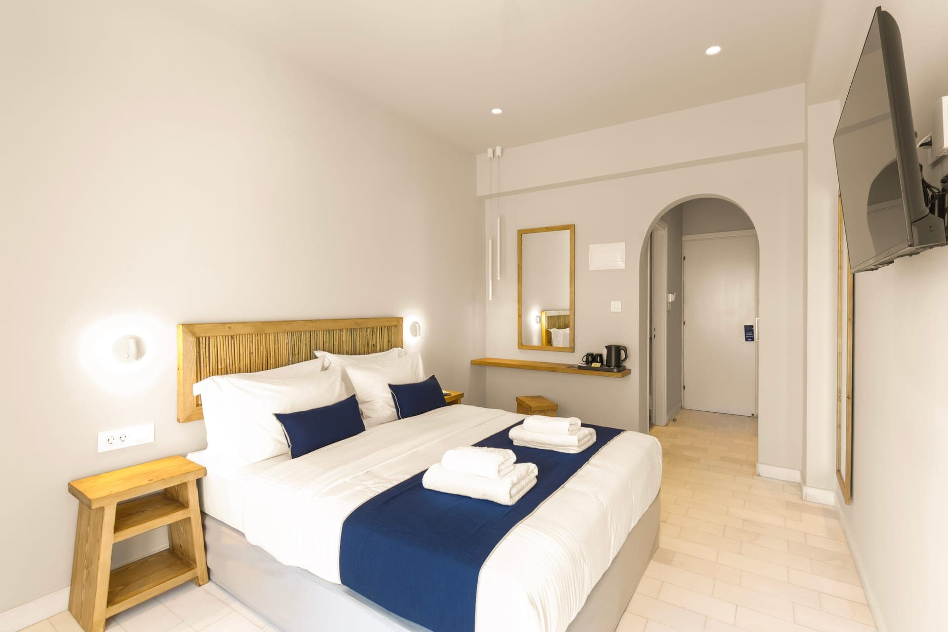 room-types-PANDROSS-STD-0.jpg