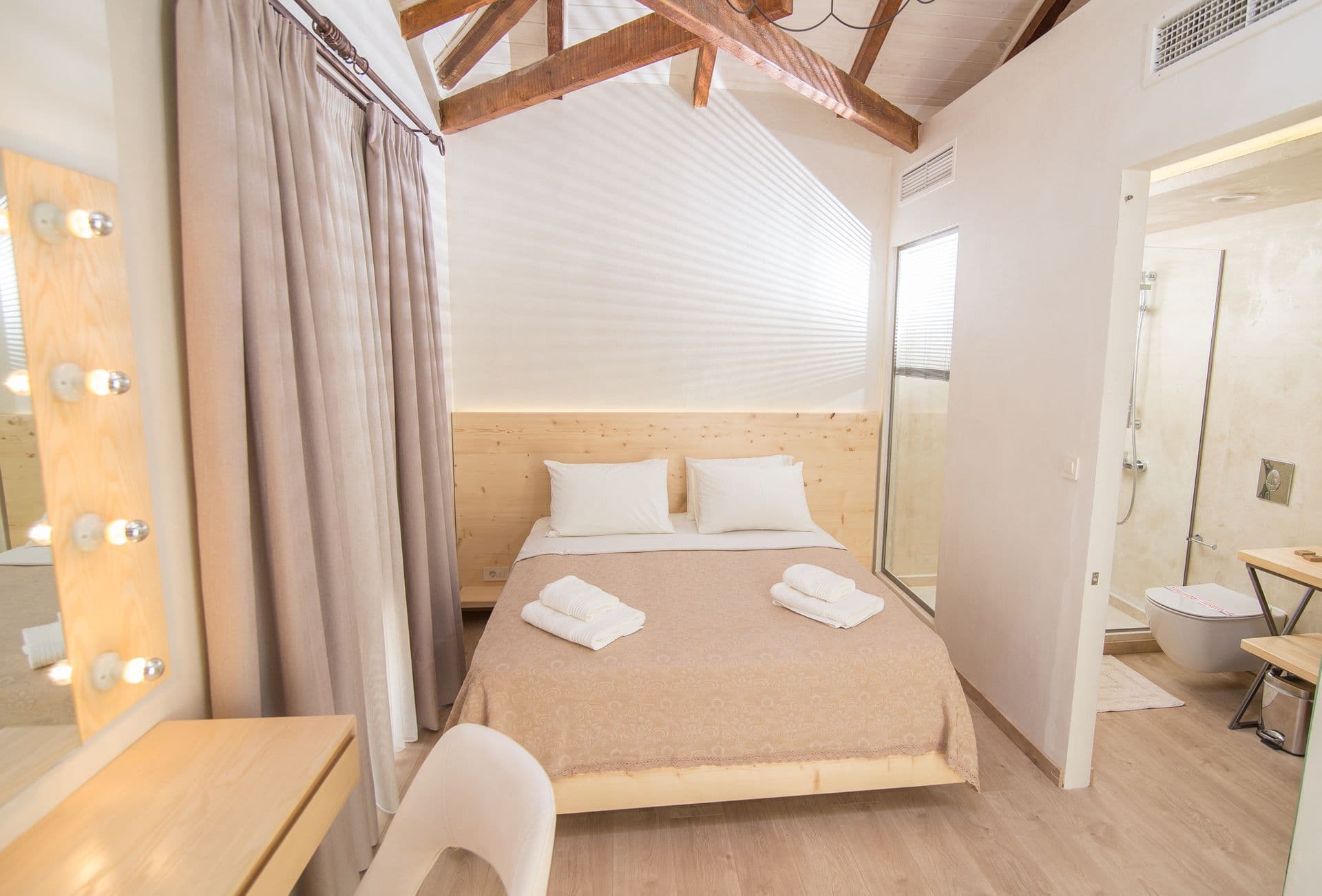room-types-PANELLINIO-LOFT-0.jpg