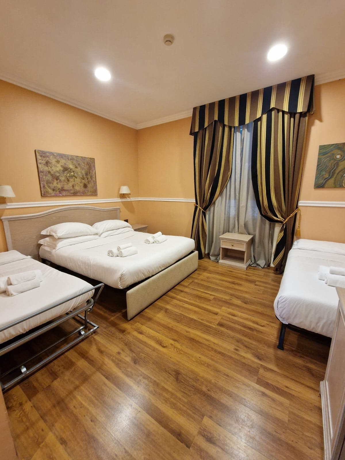room-types-PAPAVISTA-FAM-0.jpg
