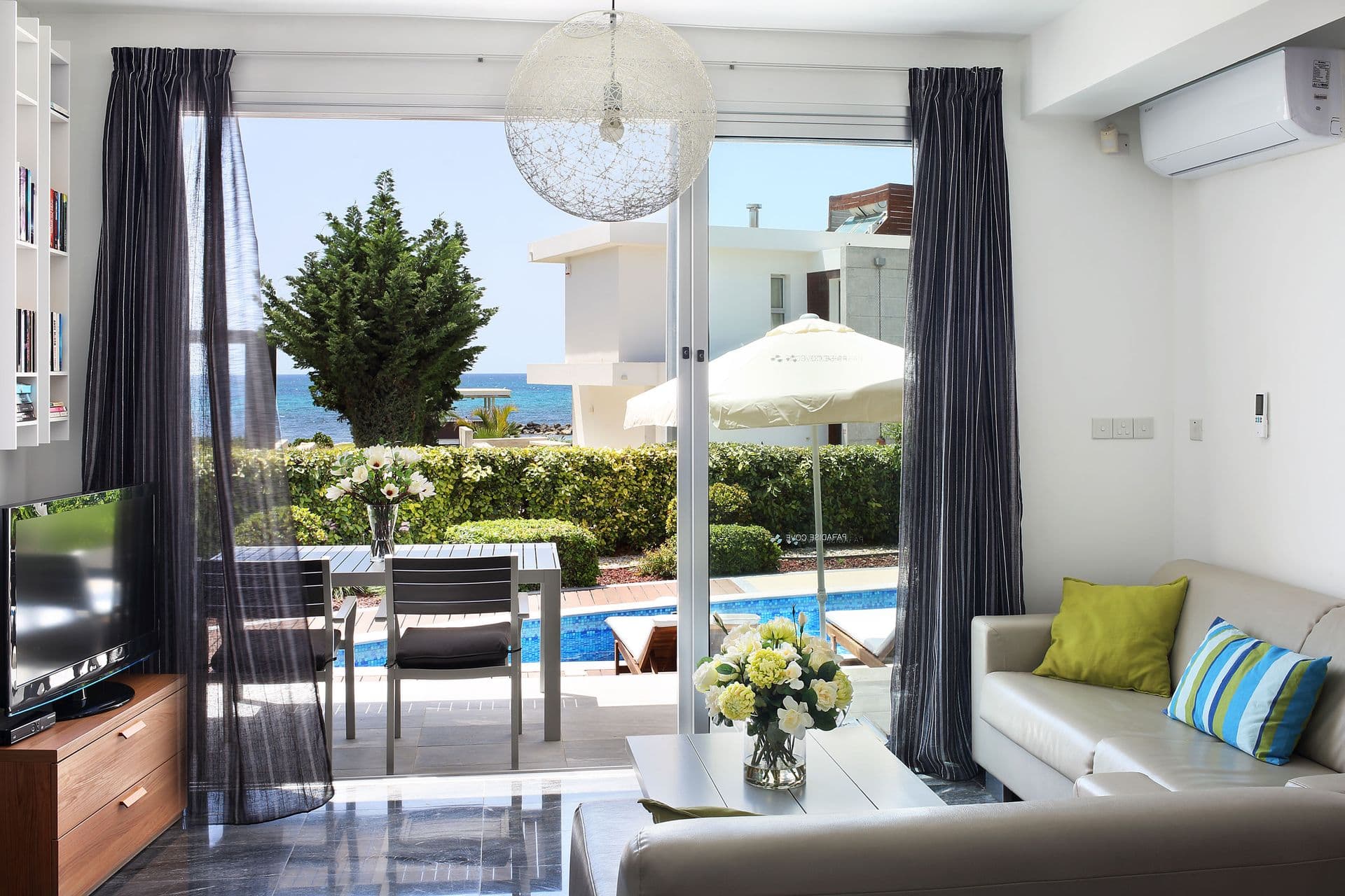 room-types-PARADISECO-SKY-0.jpg