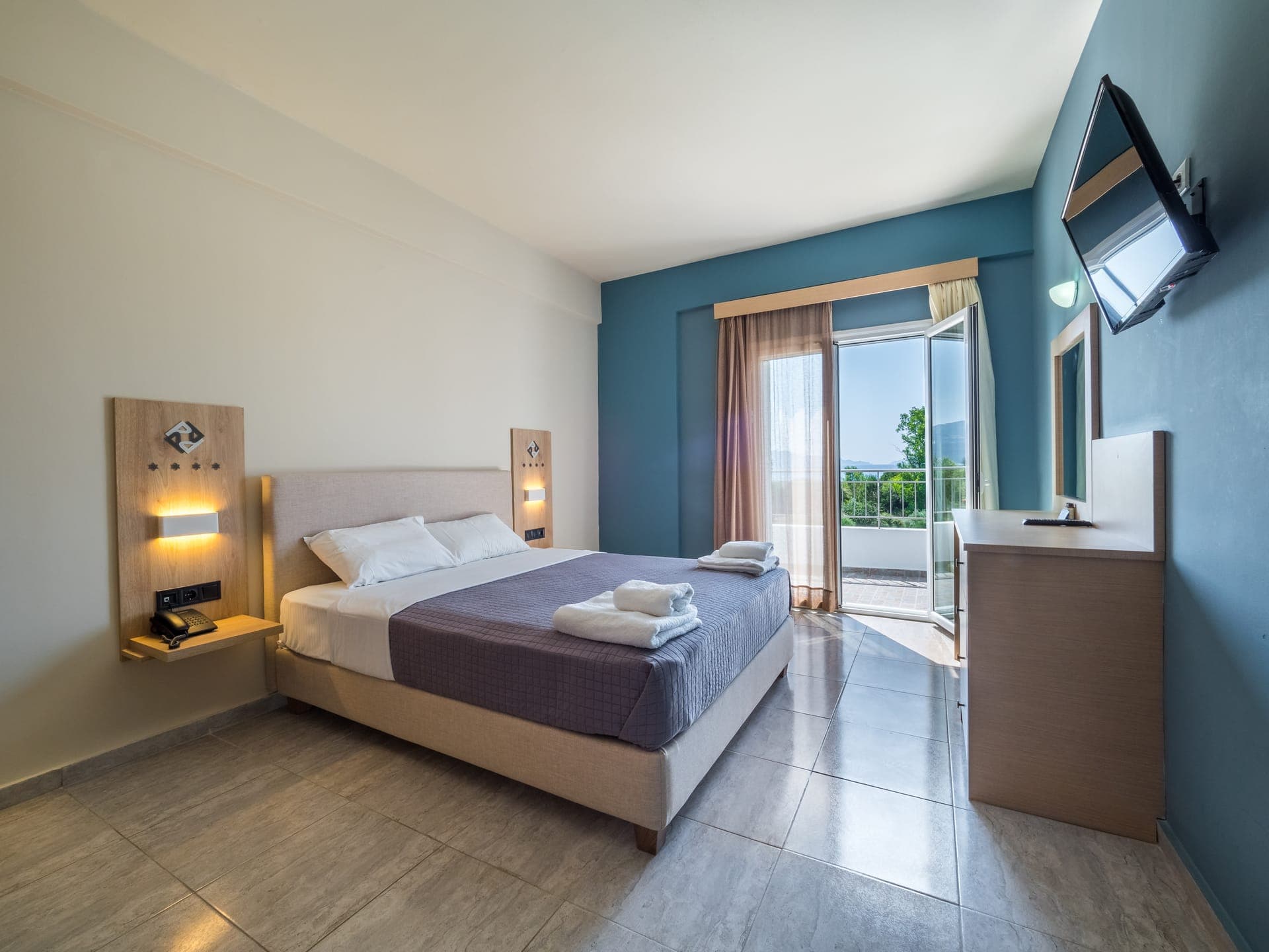 room-types-PARADISEFI-APTSV-0.jpg