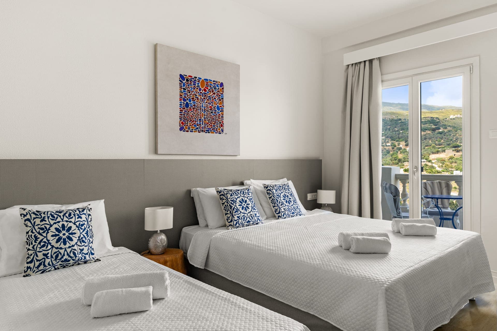 room-types-PARADISEH-SUPTS-0.jpg