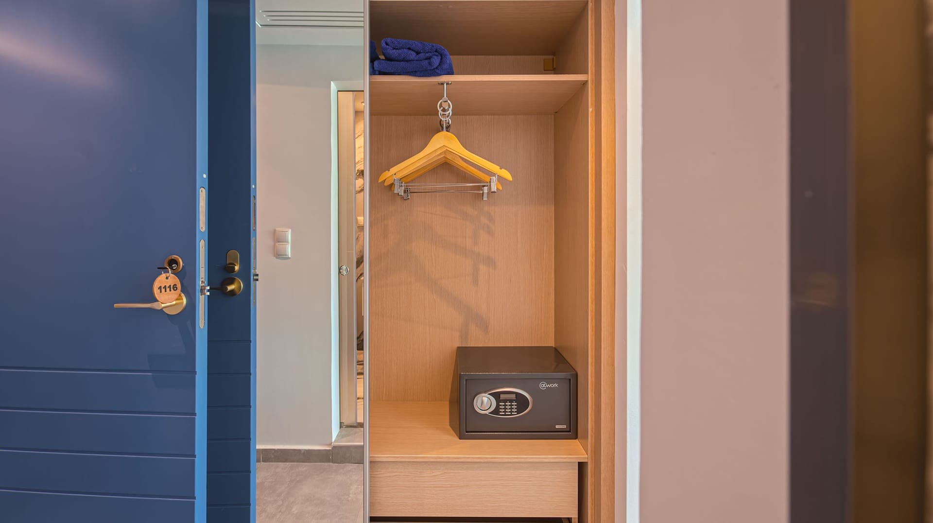 room-types-PARADRES-SUI-0.jpg