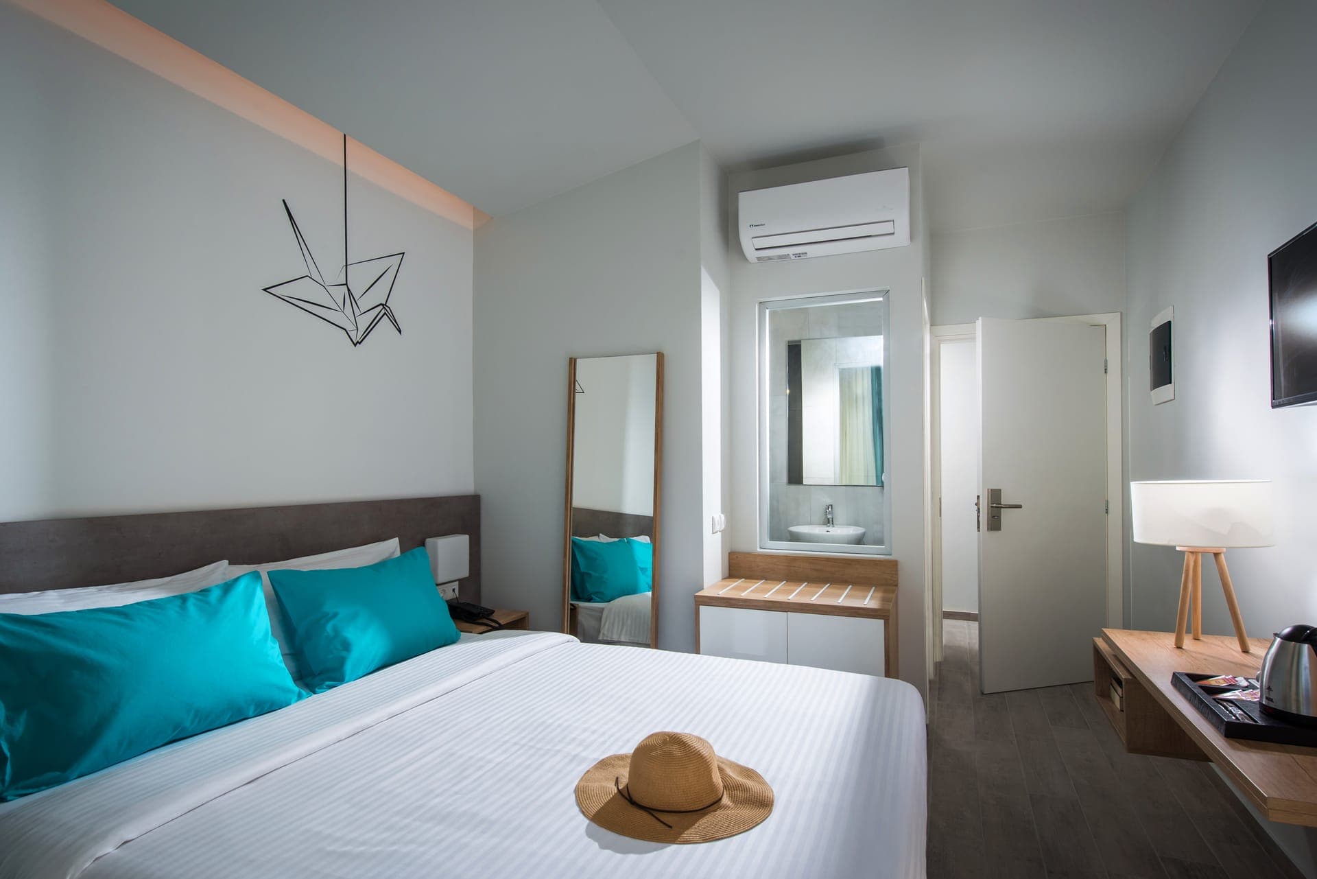 room-types-PARALLIFE-DBL-0.jpg