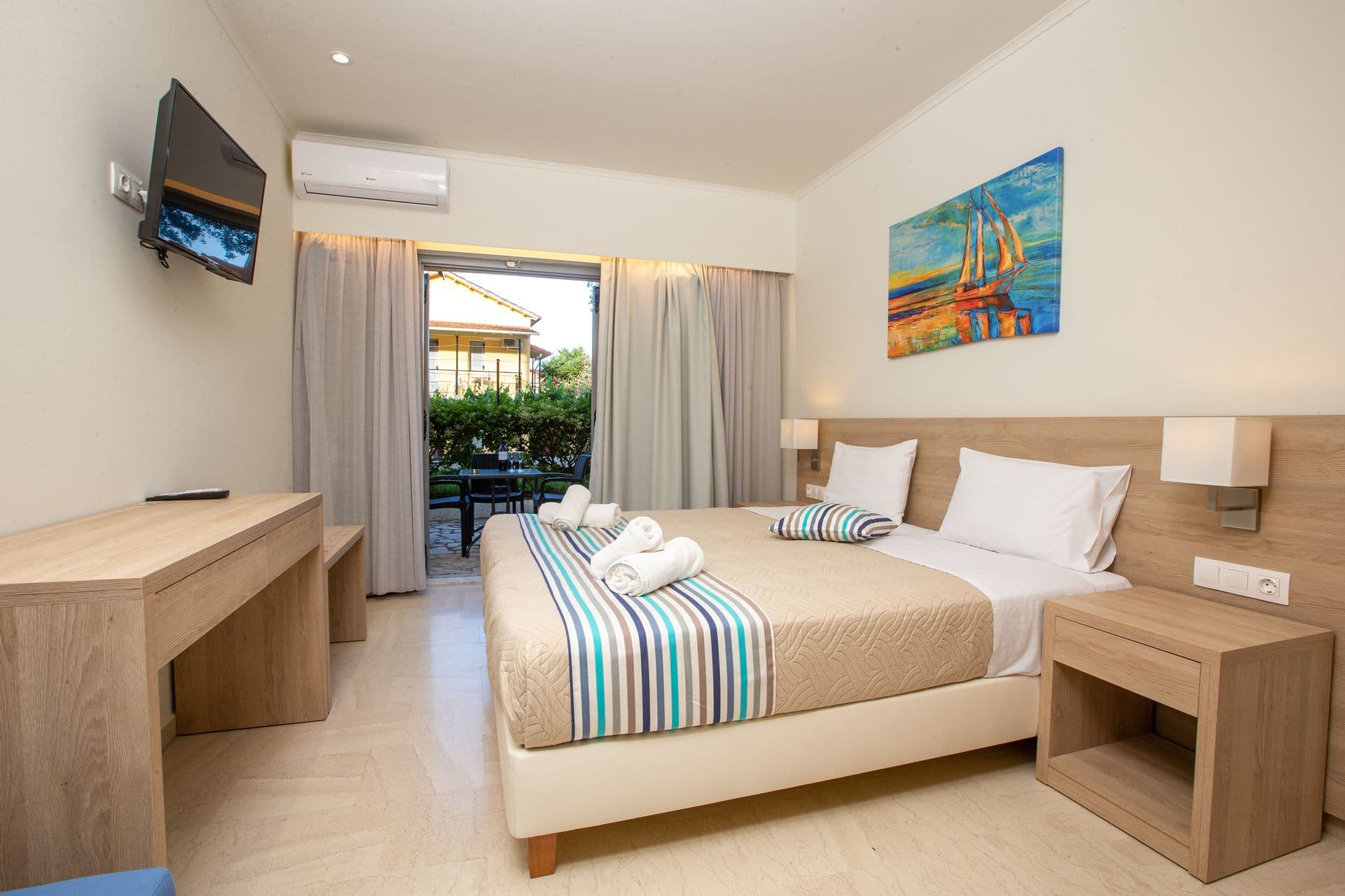 room-types-PASSASMARE-SUPSTD-0.jpg