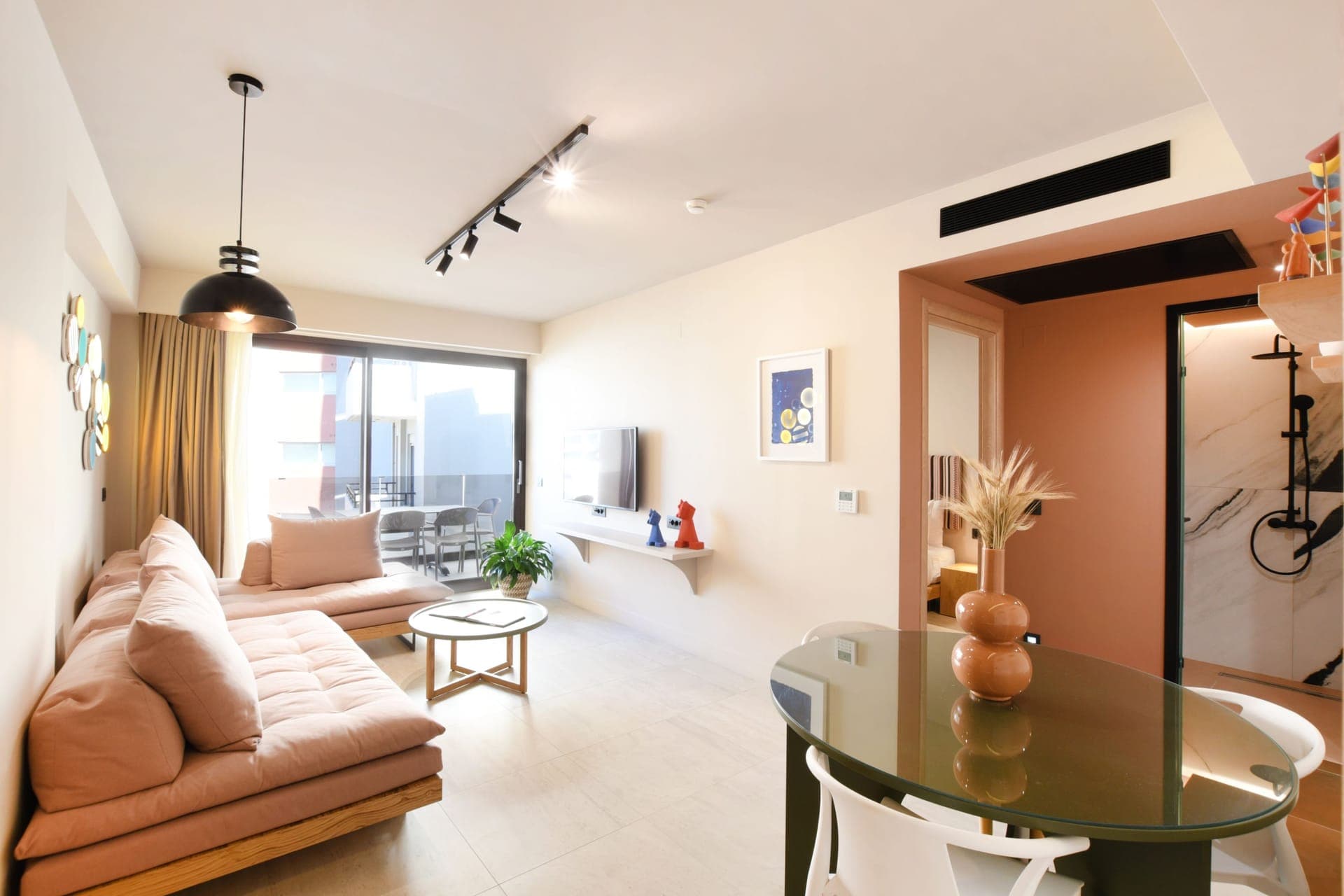 room-types-PAVOAPARTH-LUX2BS-0.jpg