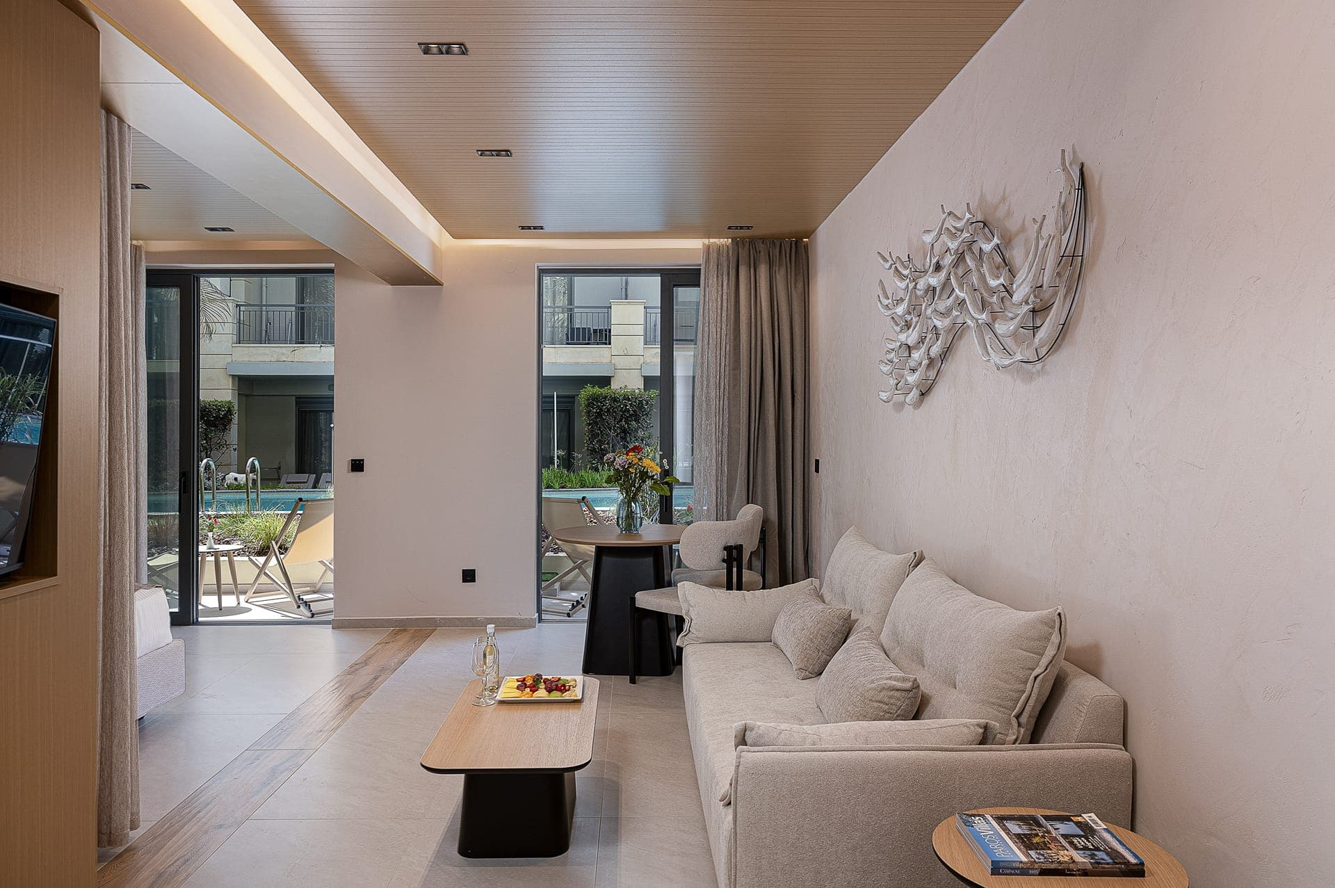 room-types-PEARLBEACH-JSSMUP-0.jpg