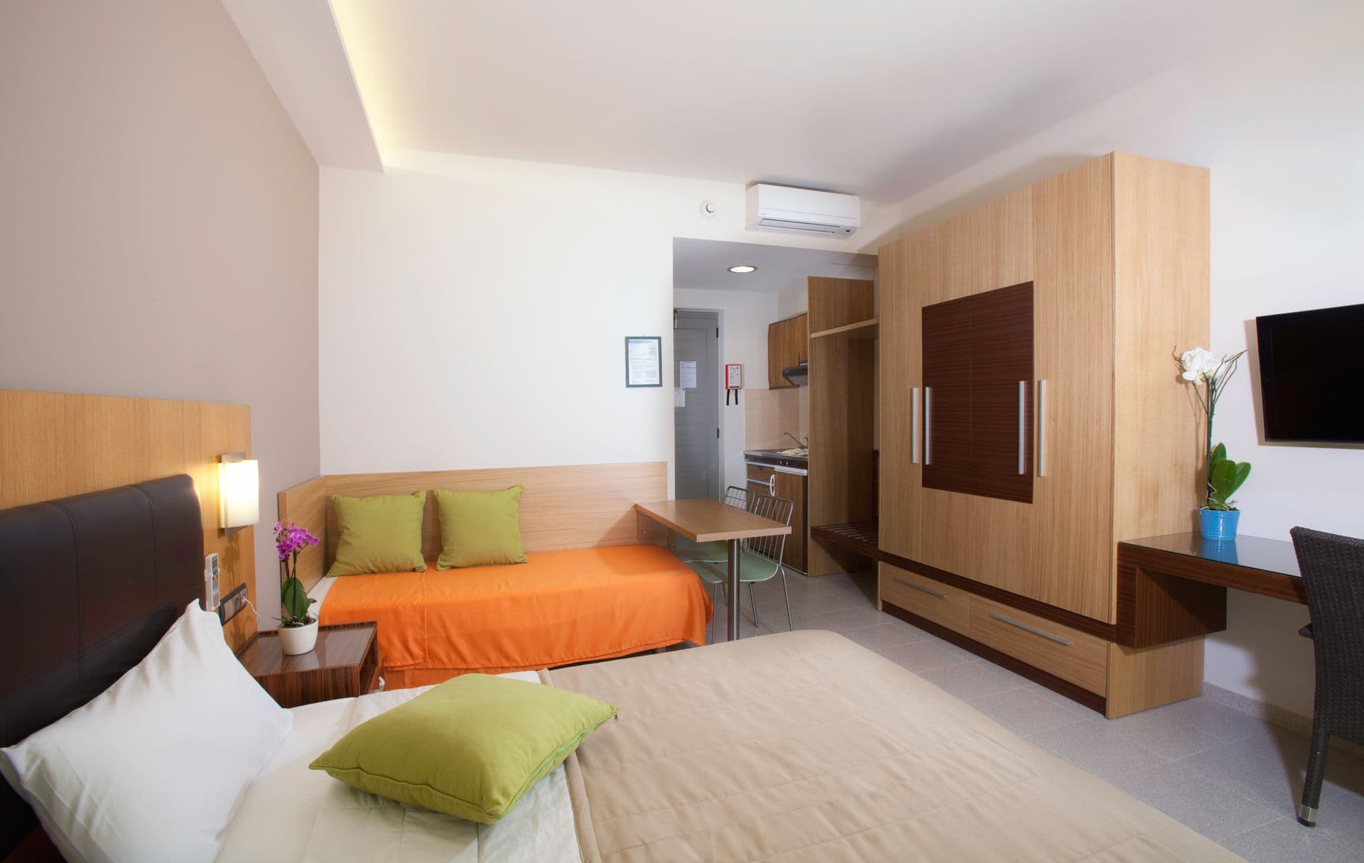 room-types-PEFKOSB-STRIPL-0.jpg