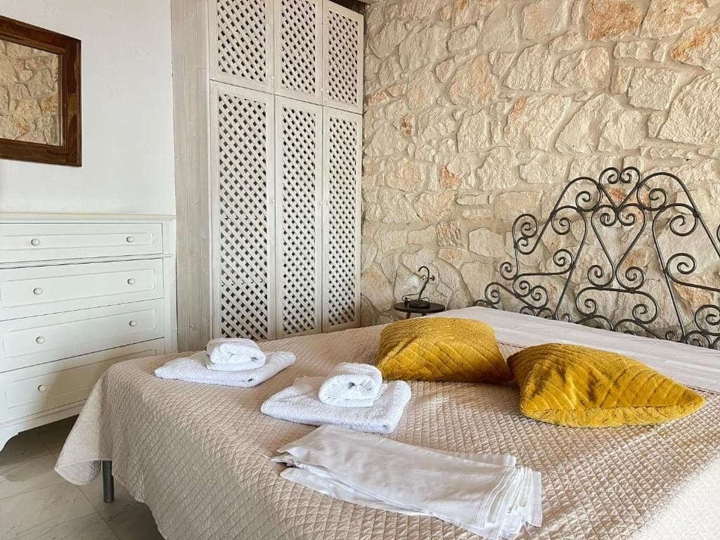 room-types-PELAGOSB-JNRSAV-0.jpg