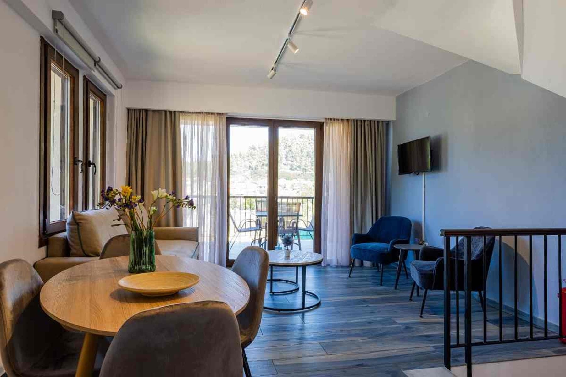 room-types-PENELOPELX-SPLITL-0.jpg