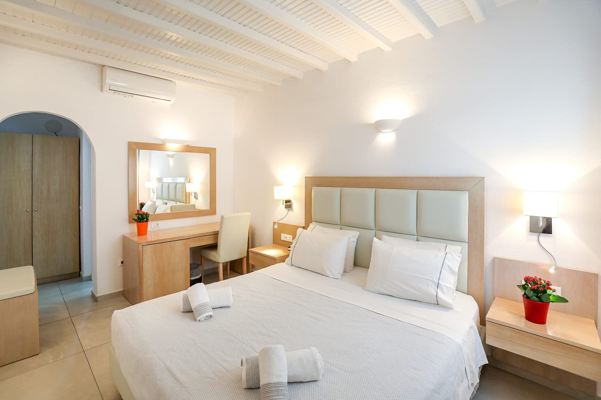 room-types-PETINAROS-BUDGET-0.jpg