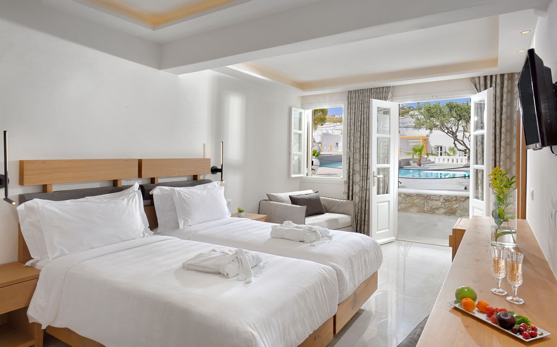 room-types-PETINOS-TRIPLE-0.jpg