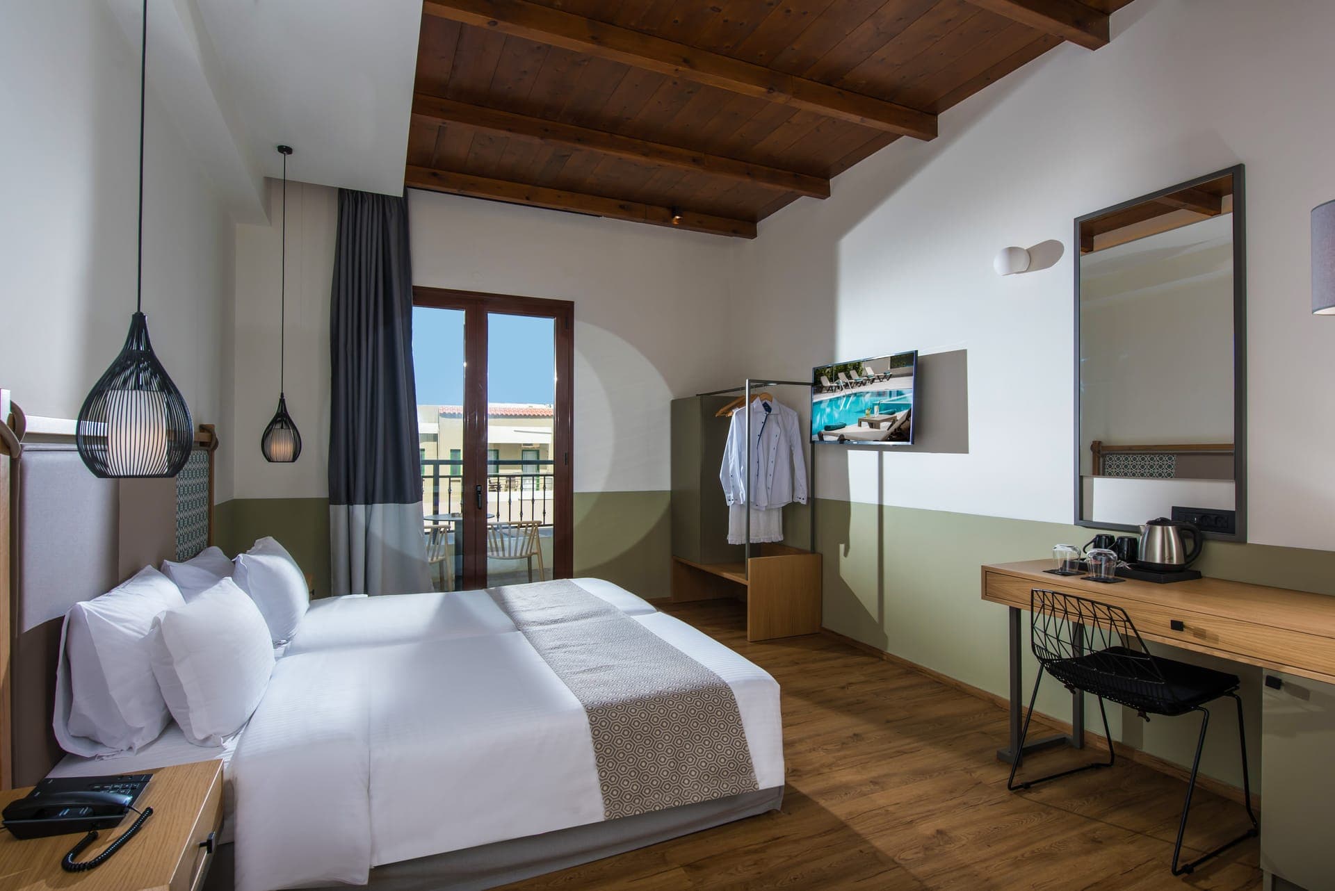 room-types-PETOUSIS-SGL-0.jpg