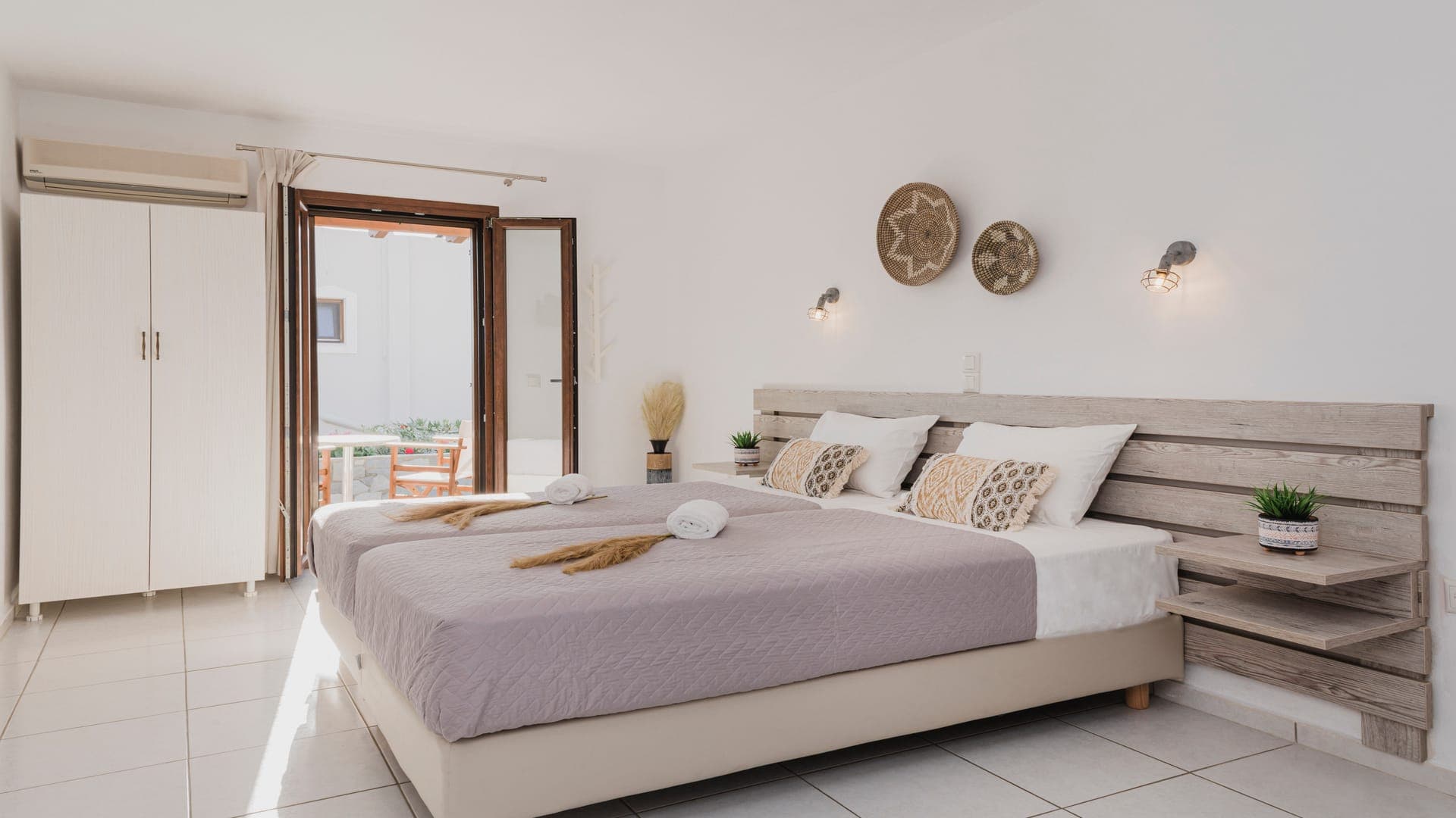 room-types-PETROSSTUD-DBL-0.jpg