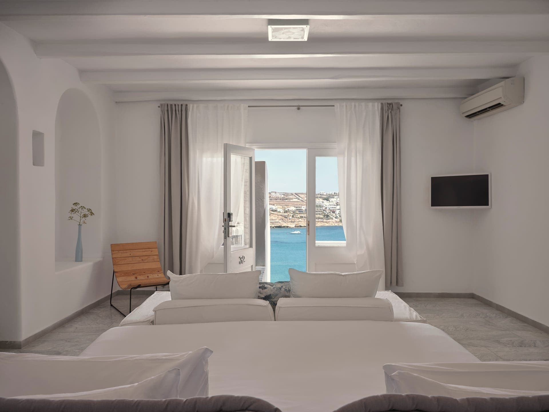 room-types-PIETRA-EXEC-0.jpg