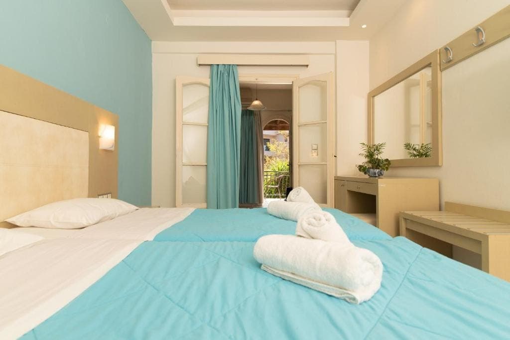 room-types-PKOUKLA-FAMGDN-0.jpg