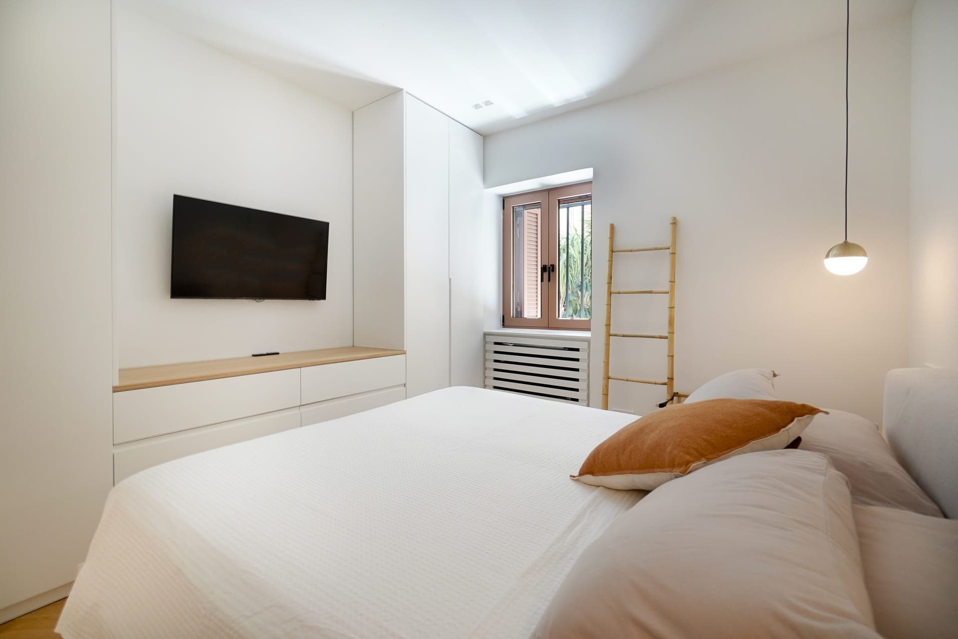 room-types-PLAKAHOUSE-APART1-0.jpg