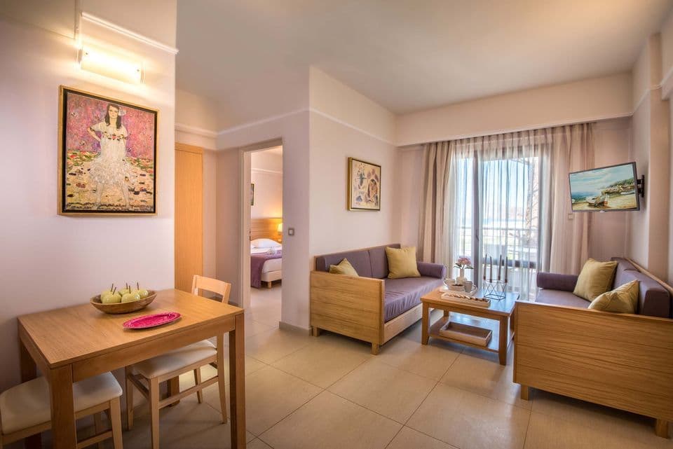 room-types-PLATANIASV-SUP1BA-0.jpg