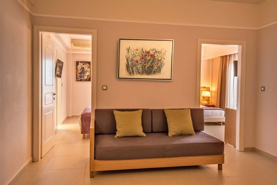 room-types-PLATANIASV-SUP2BA-0.jpg