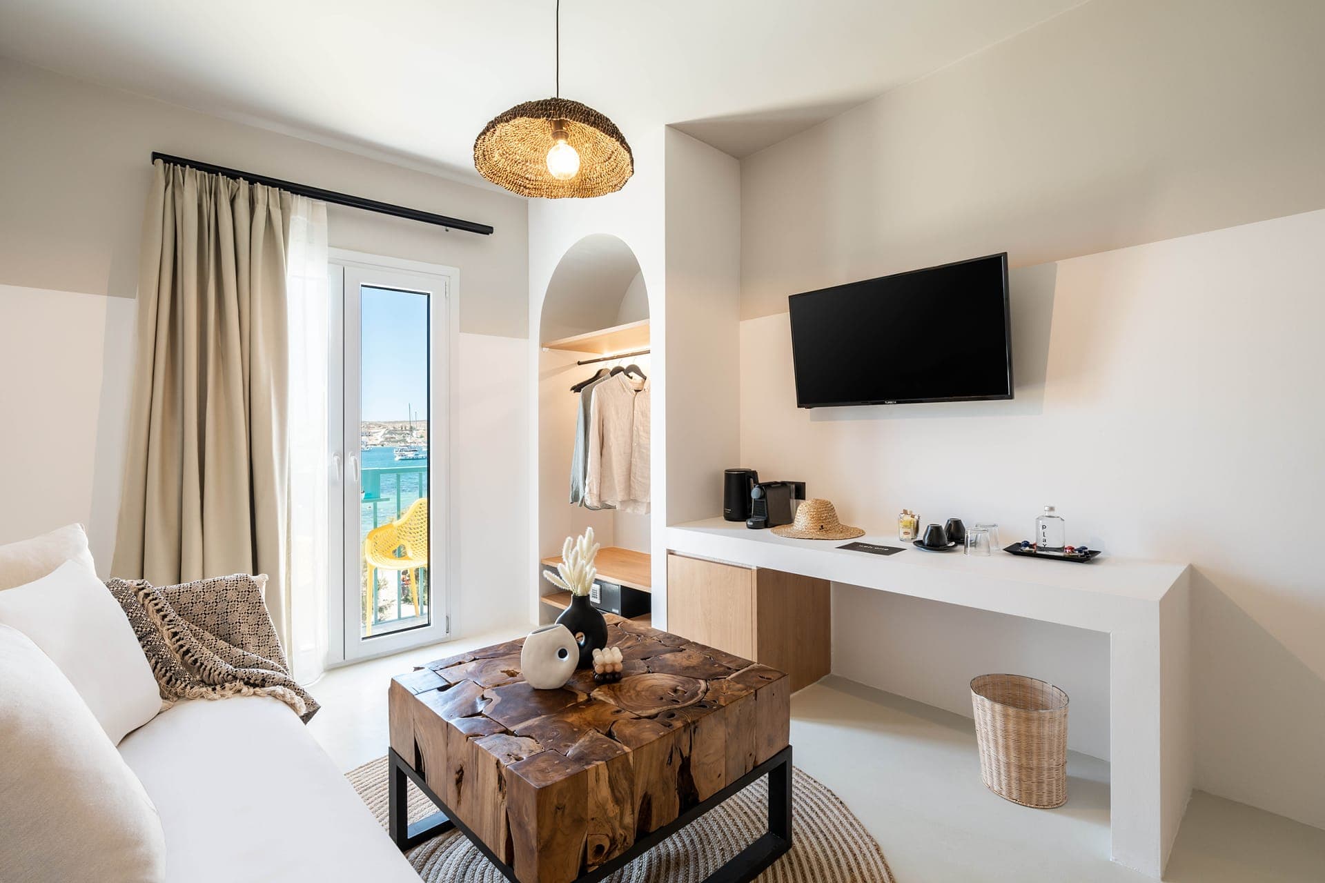 room-types-PLAYPAROS-JRSVB-0.jpg