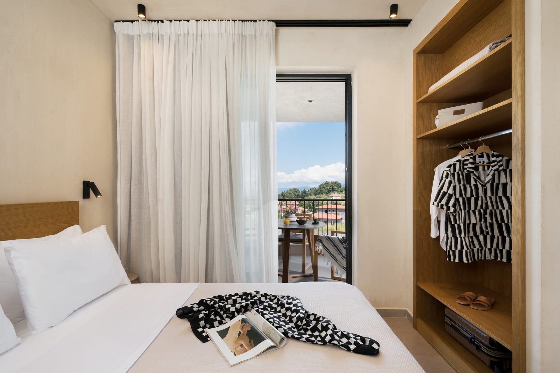 room-types-PNOESLUXSU-DELSSV-0.jpg