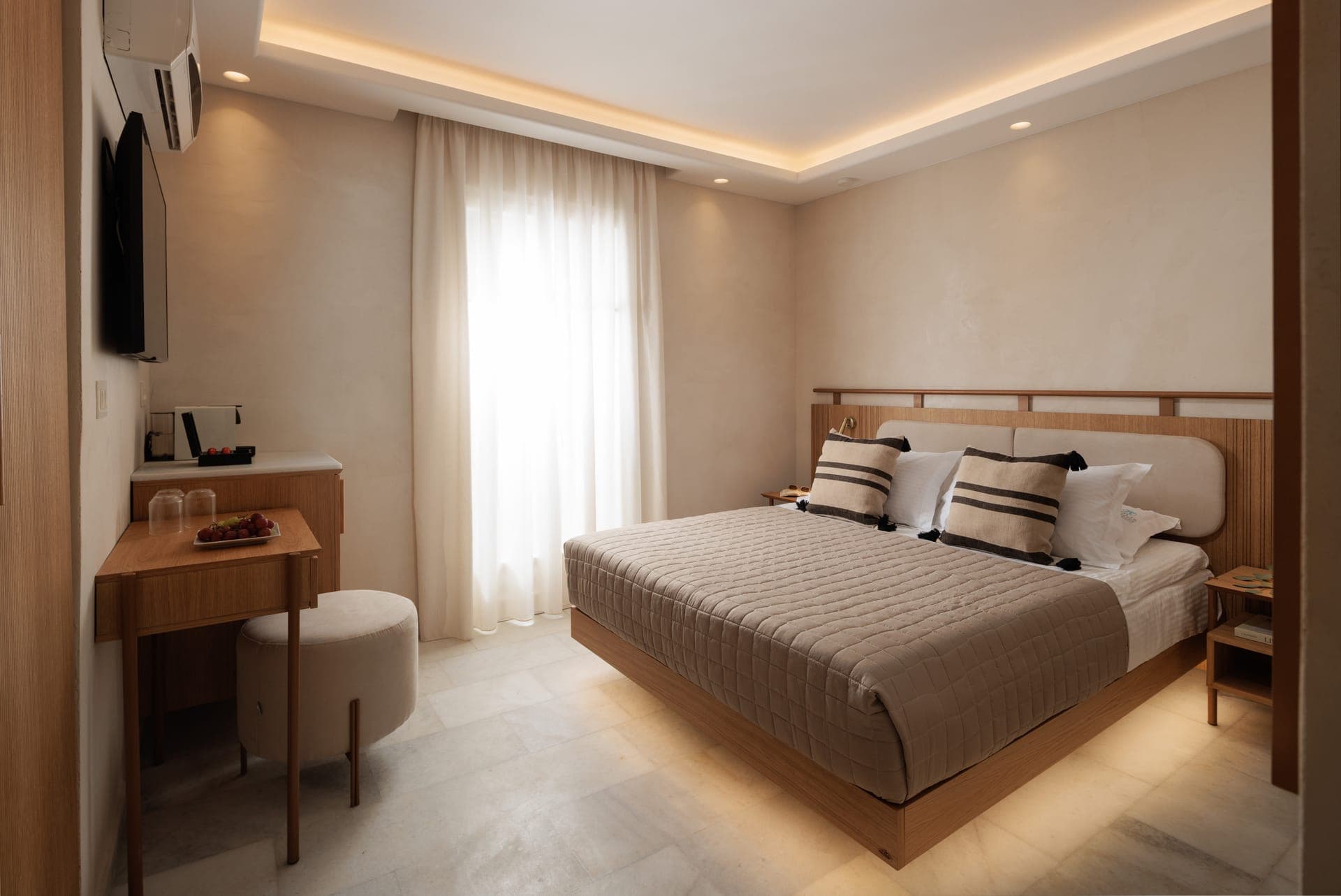 room-types-POLISOFNAX-SUPDBL-0.jpg