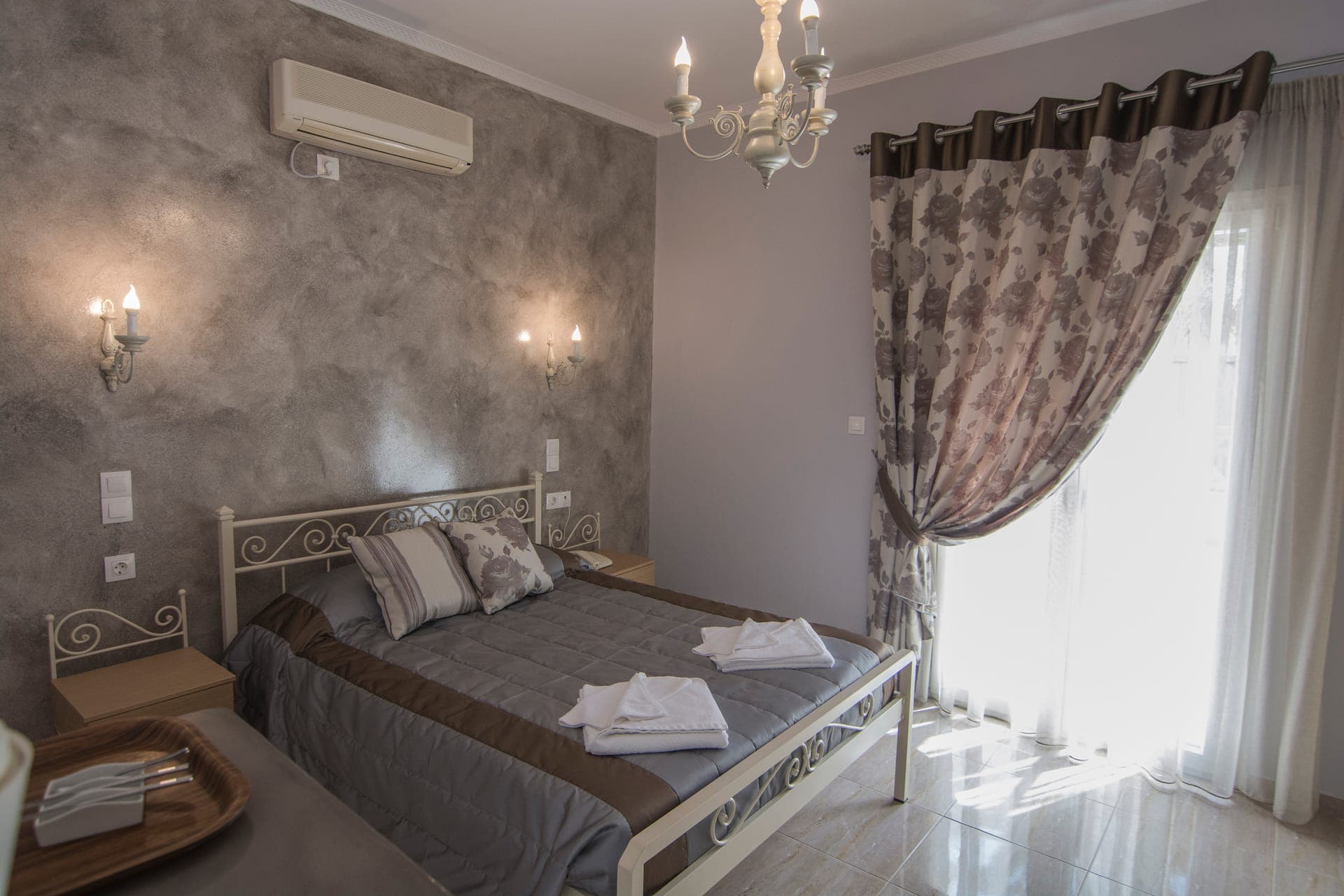 room-types-POLYDSANTO-DBLR-0.jpg