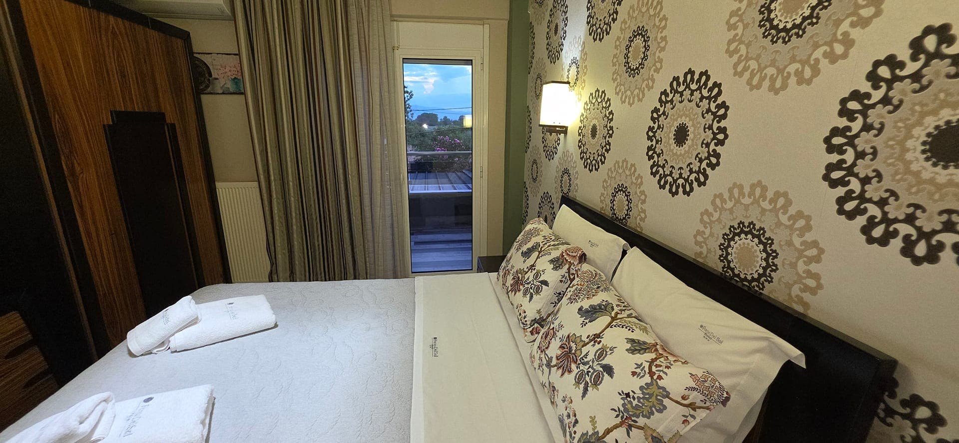 room-types-PORTDELSOL-DBLSTD-0.jpg