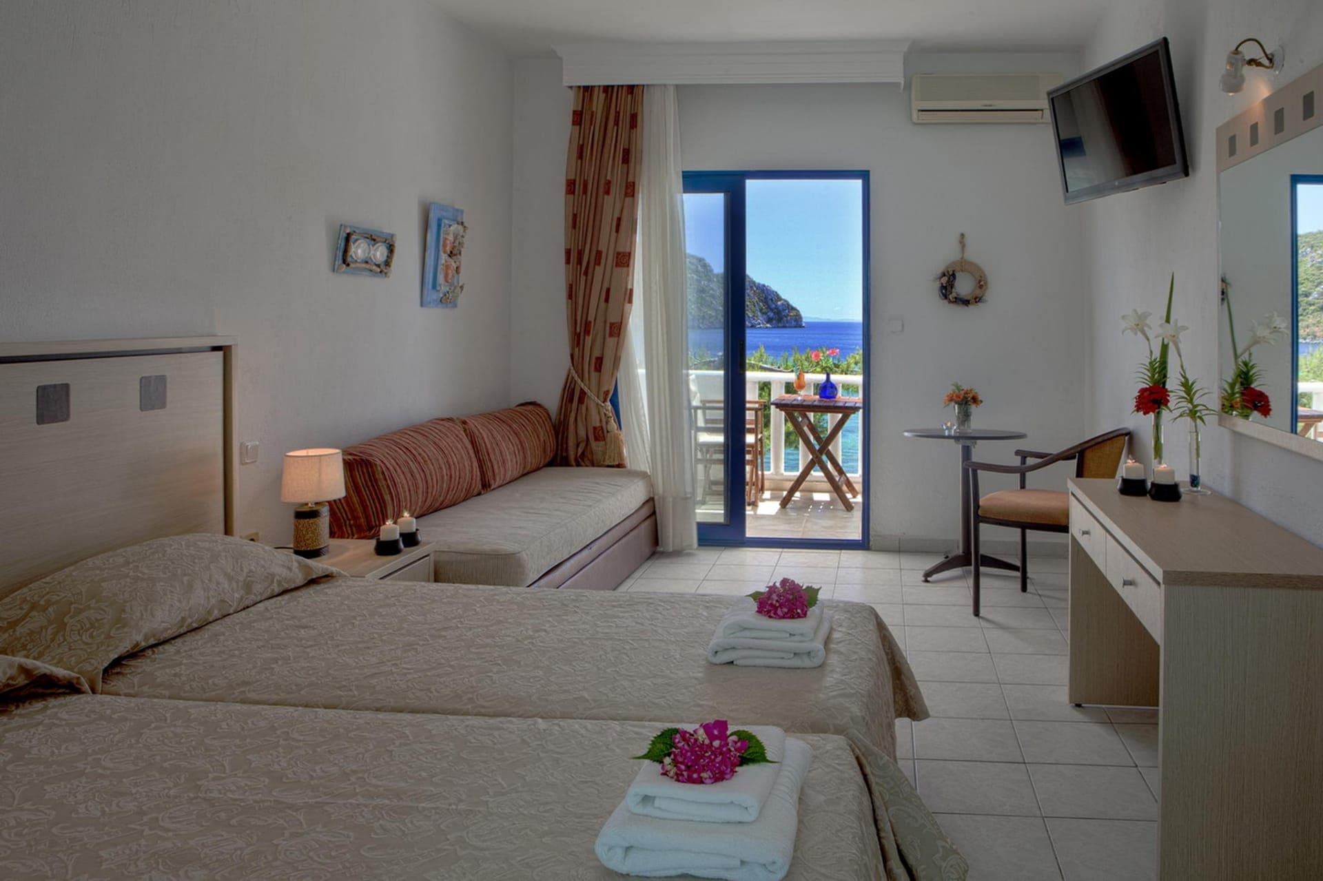 room-types-PORTOKOUFO-TRPL-0.jpg