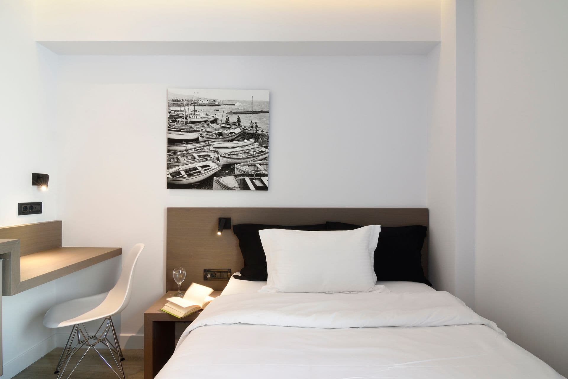 room-types-POSEIDONFA-SINGLE-0.jpg