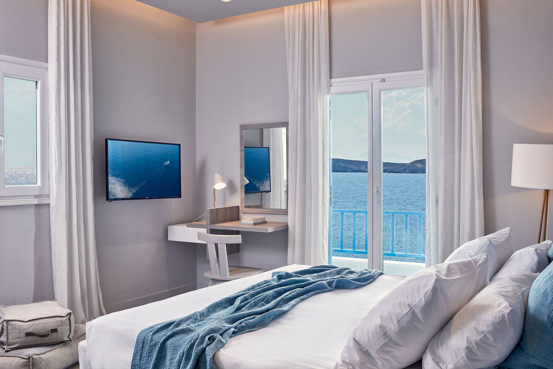 room-types-POSEIDONPA-DLXAPT-0.jpg