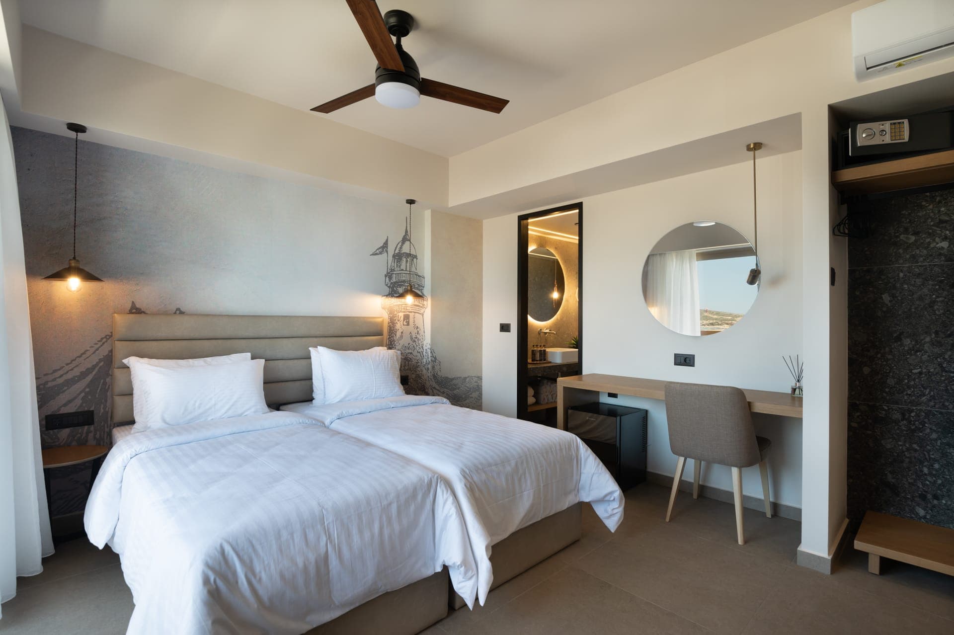 room-types-PRASLIGHTH-BALCON-0.jpg