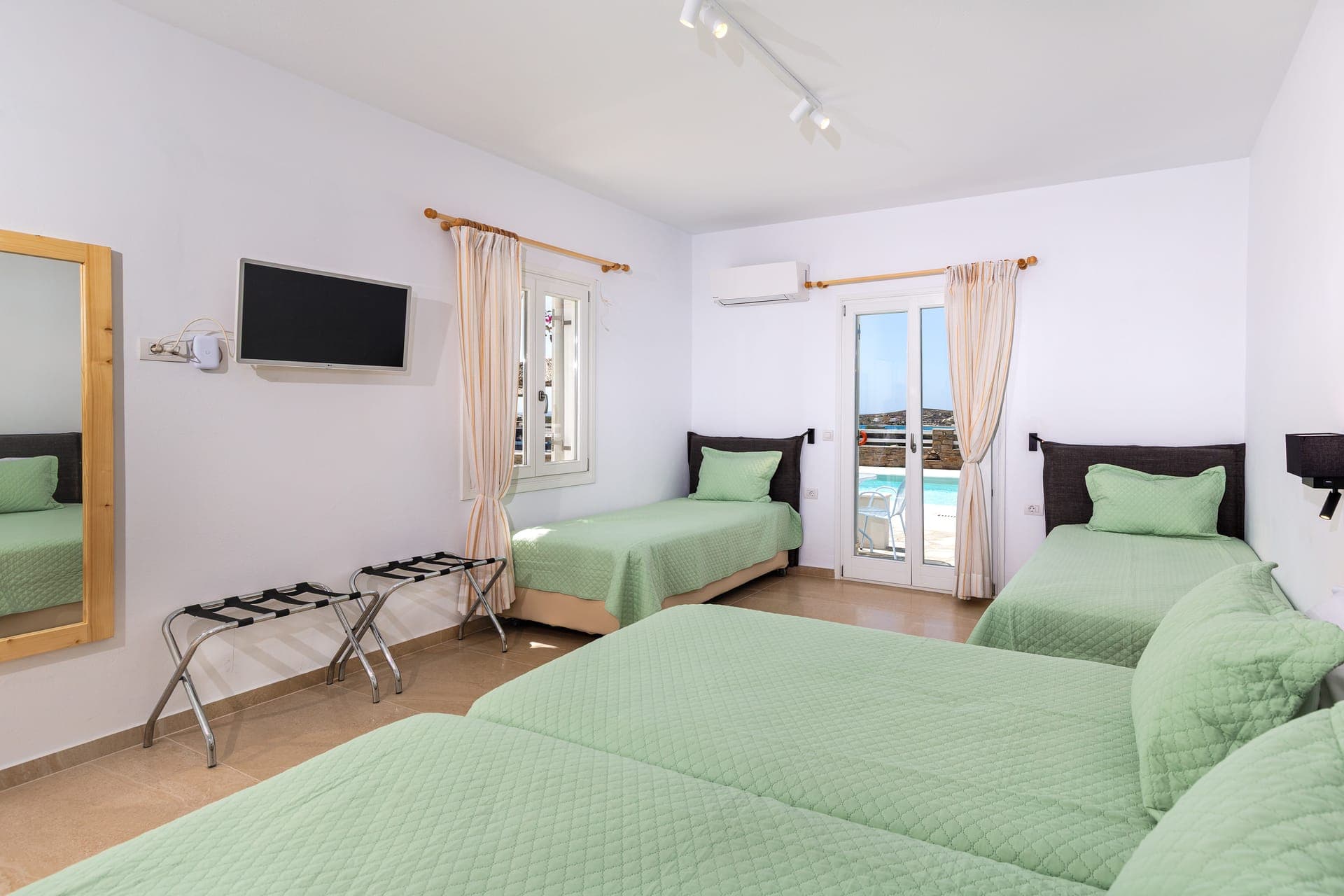 room-types-PYRGAKI-FAROSV-0.jpg