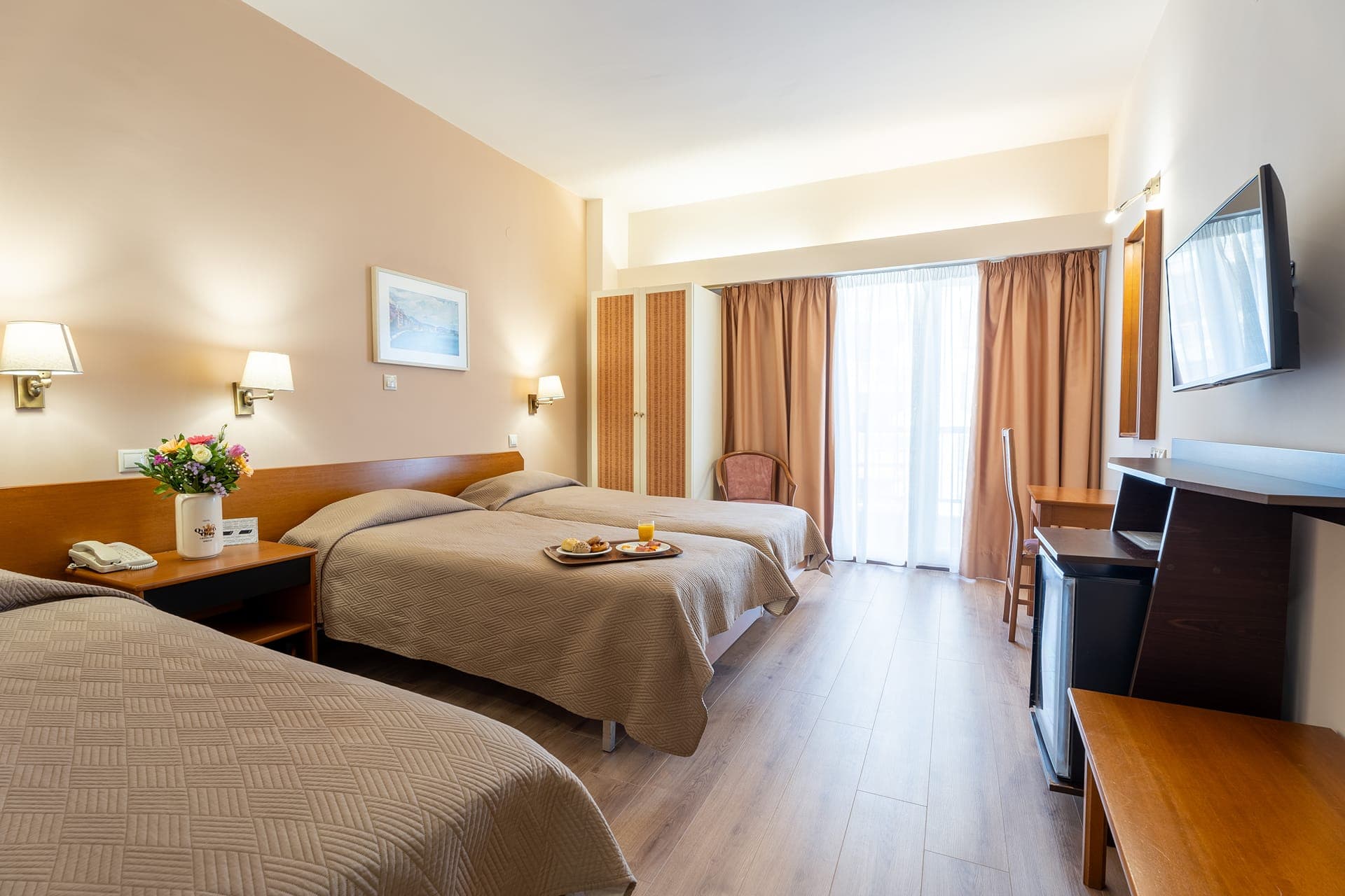 room-types-QUEENOLGA-SUPTRP-0.jpg