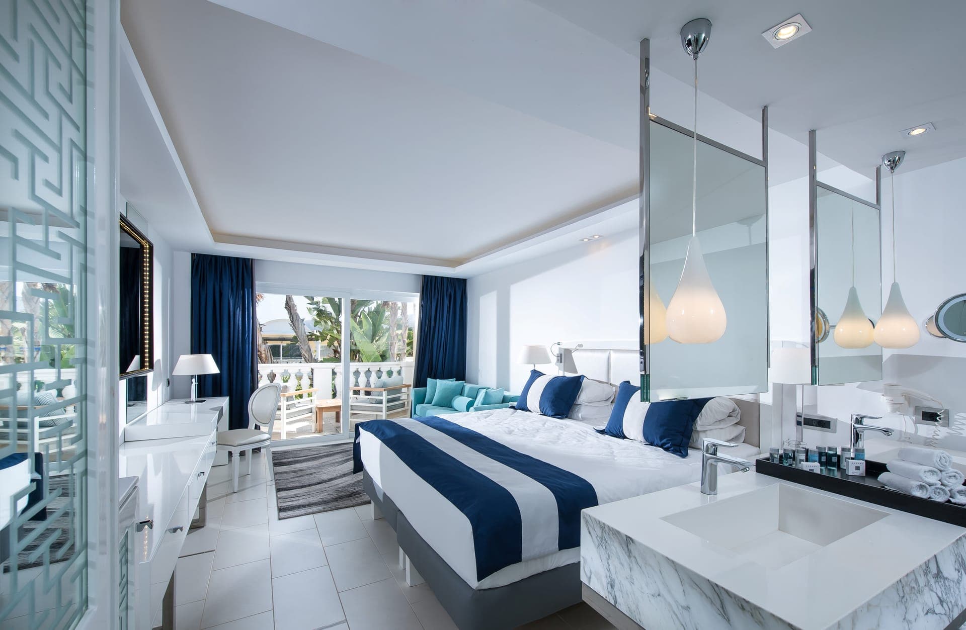 room-types-RADBLUBRC-JSPW-0.jpg