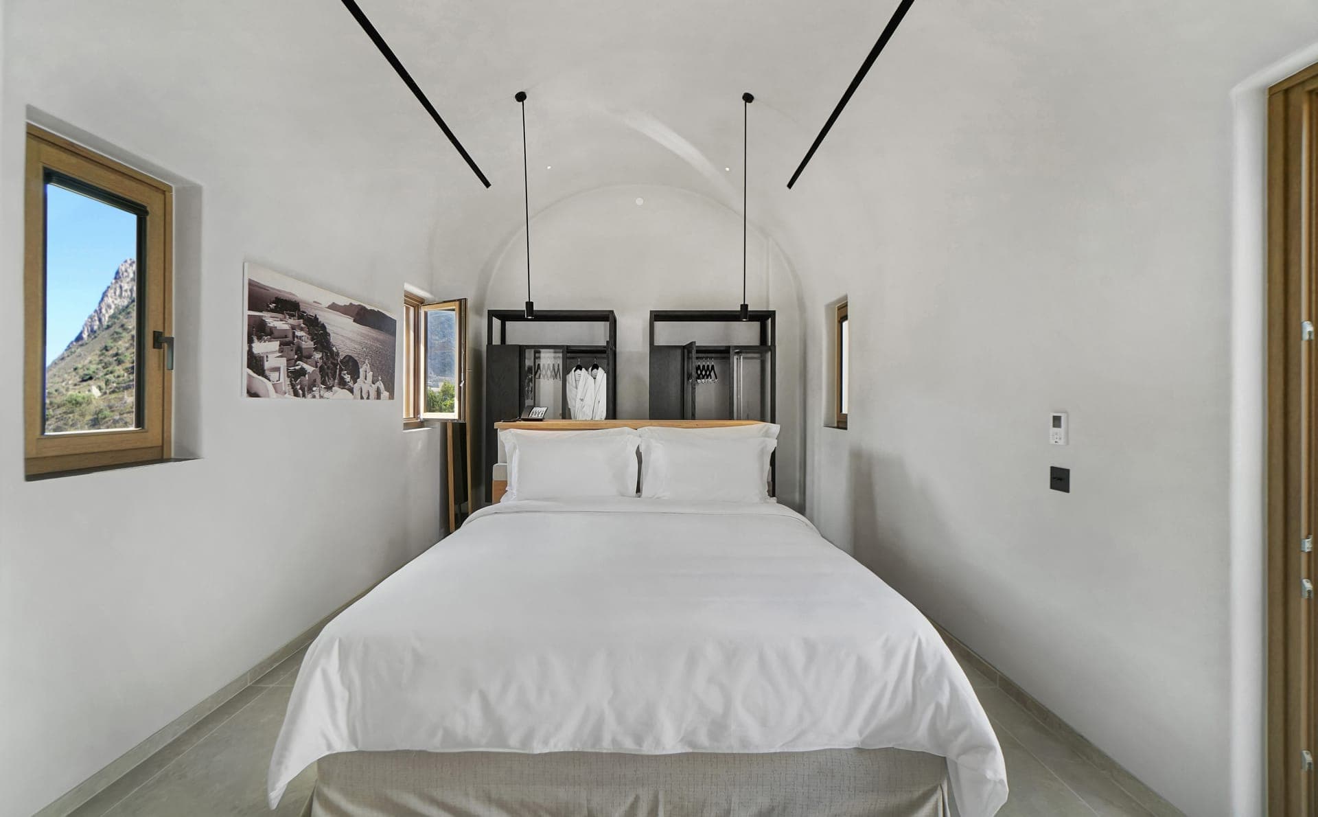 room-types-RADZAFFRON-SUITE-0.jpg