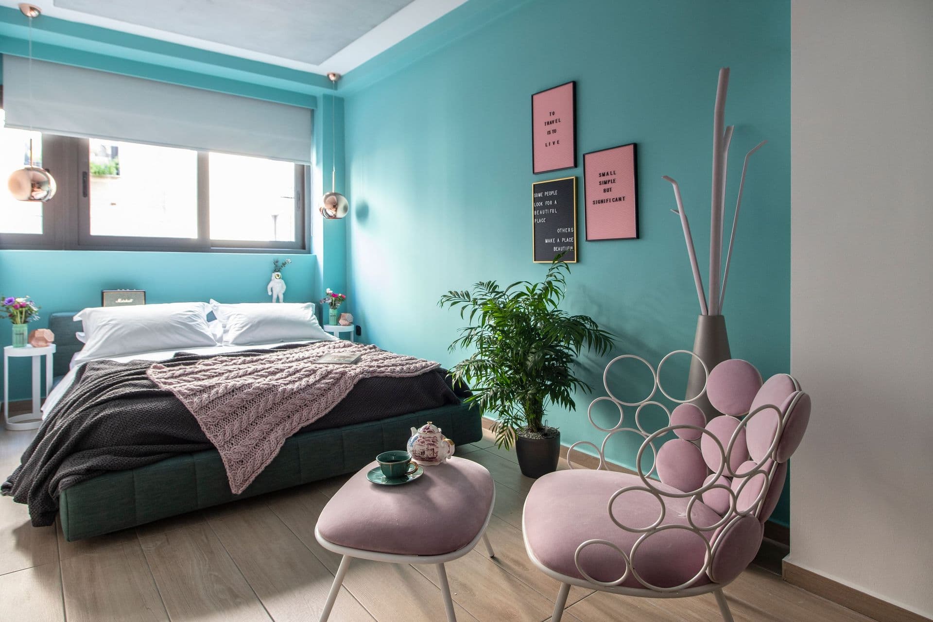 room-types-REASONSWHY-DLXDBL-0.jpg