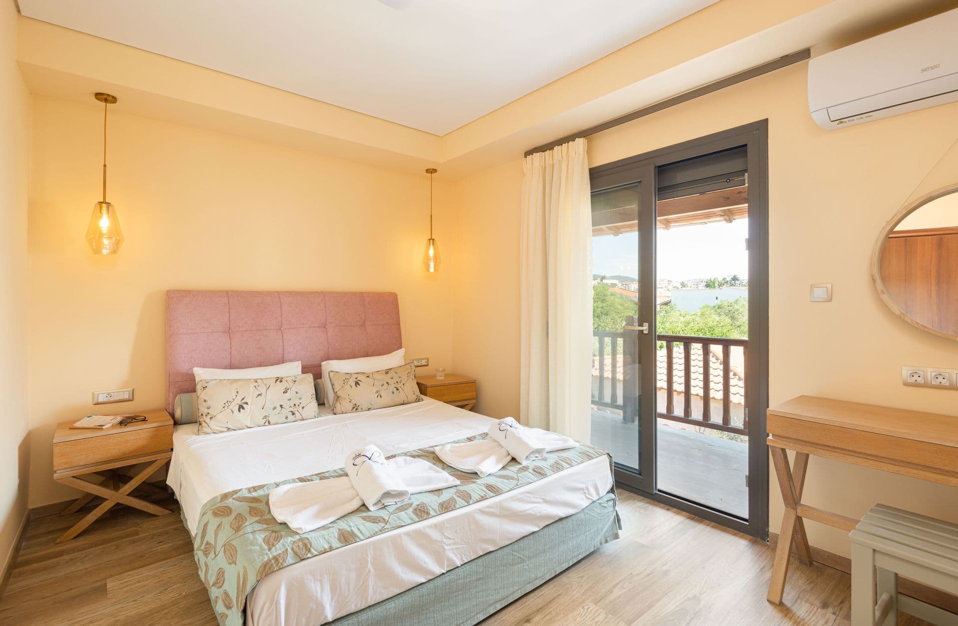 room-types-REGOSRES-FAMSSV-0.jpg