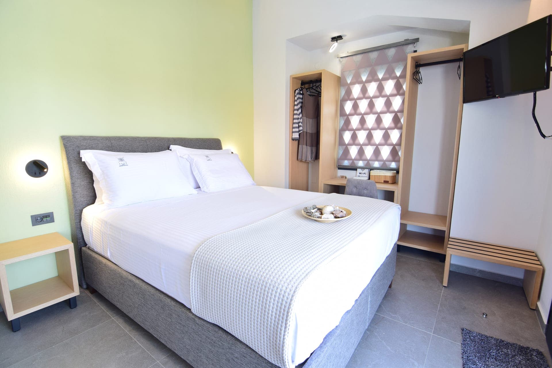 room-types-RENTPROHAL-DAISY-0.jpg