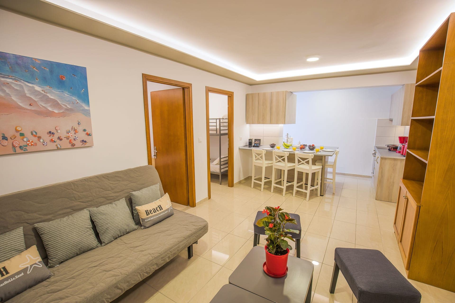 room-types-RHODESCITY-SUITE-0.jpg