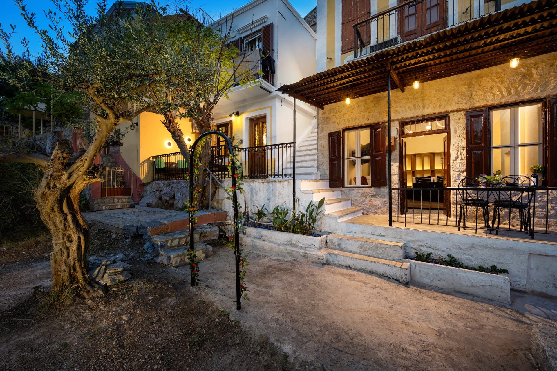 room-types-RHOHOLSYMI-TOWNHA-0.jpg