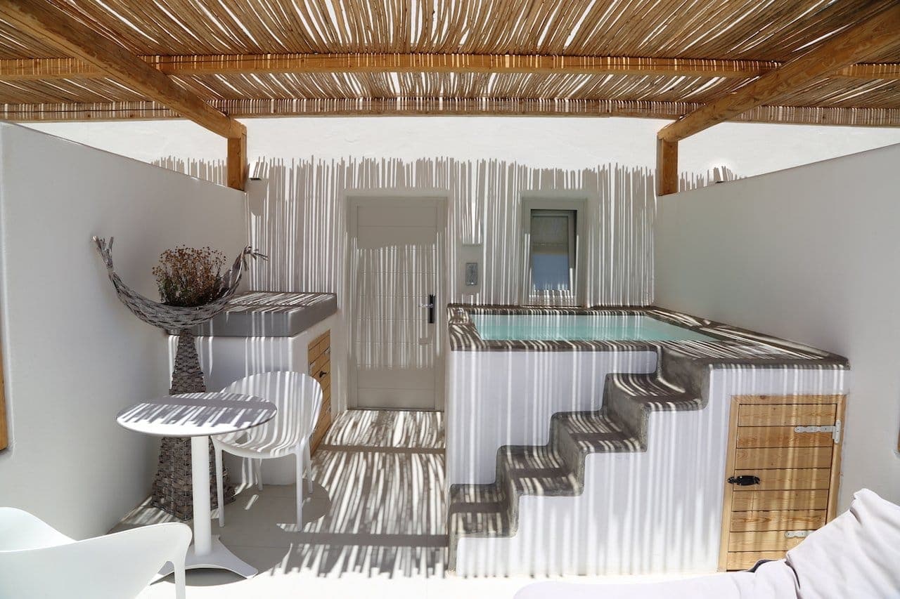 room-types-ROCAS-SUP-0.jpg