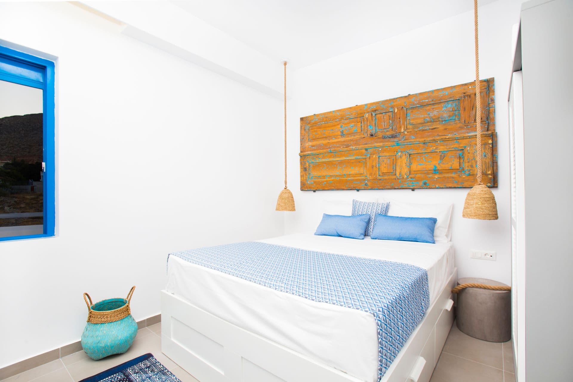 room-types-ROMANZA-TWIN-0.jpg