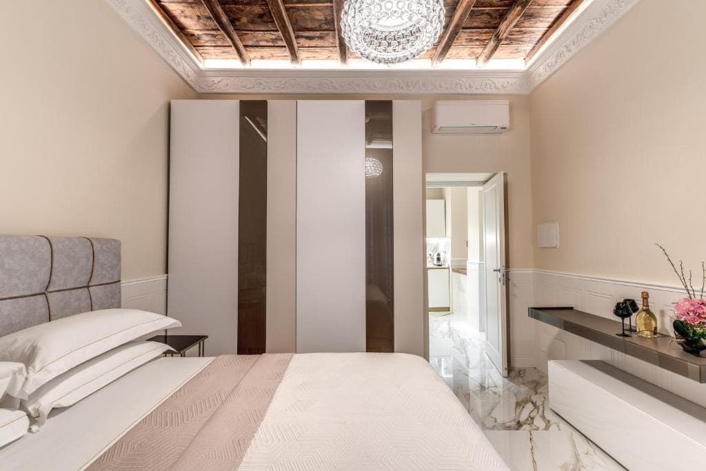 room-types-ROME55-DBLSUP-0.jpg